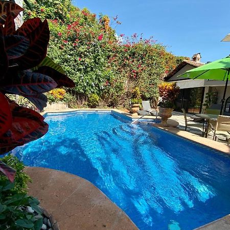 Casa Del Sol Inn อาจิจิก ภายนอก รูปภาพ