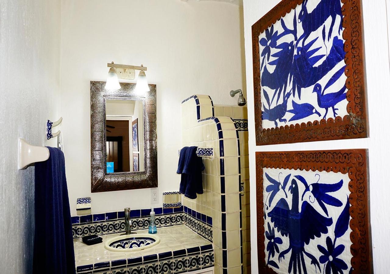 Casa Del Sol Inn อาจิจิก ภายนอก รูปภาพ