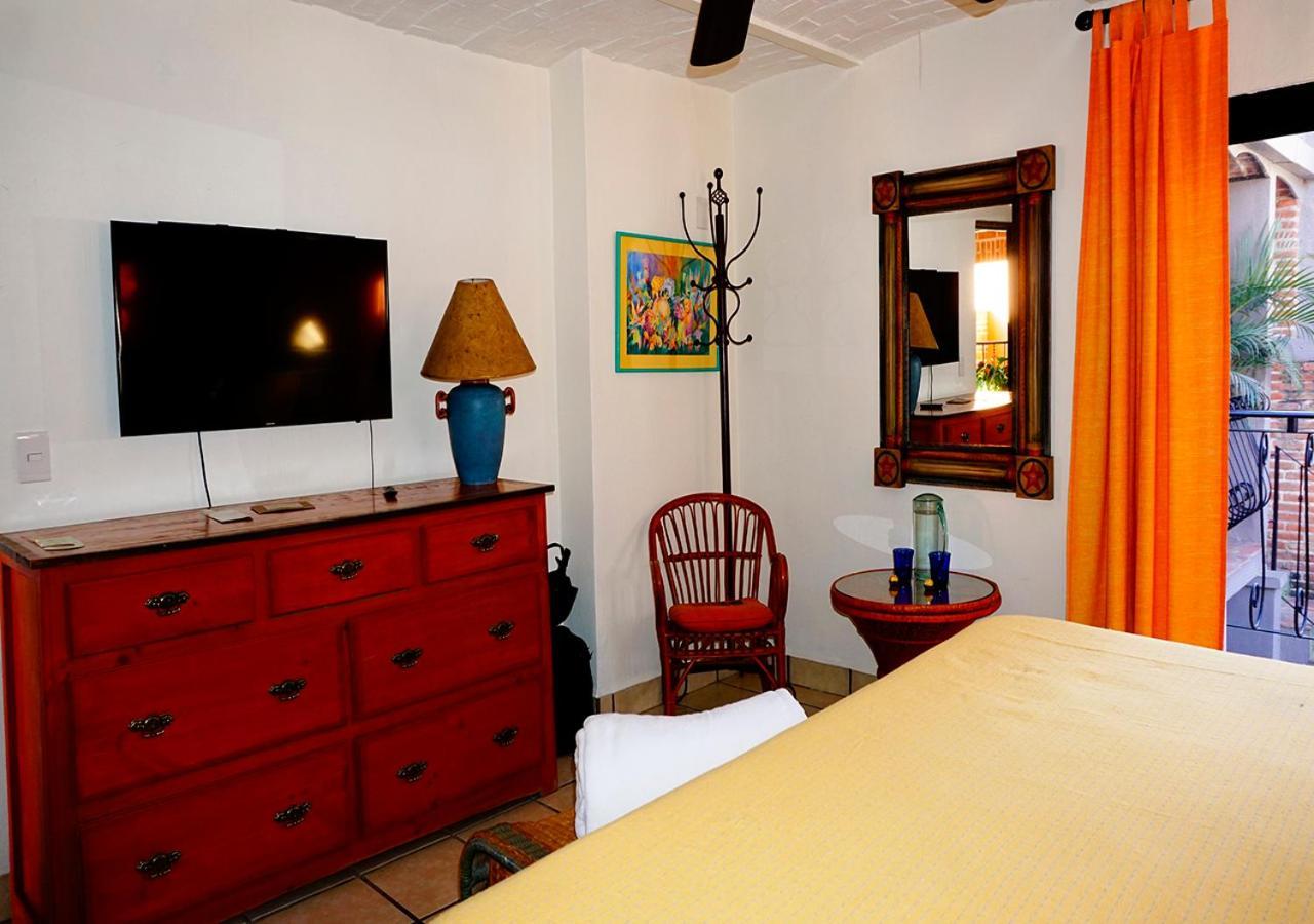 Casa Del Sol Inn อาจิจิก ภายนอก รูปภาพ