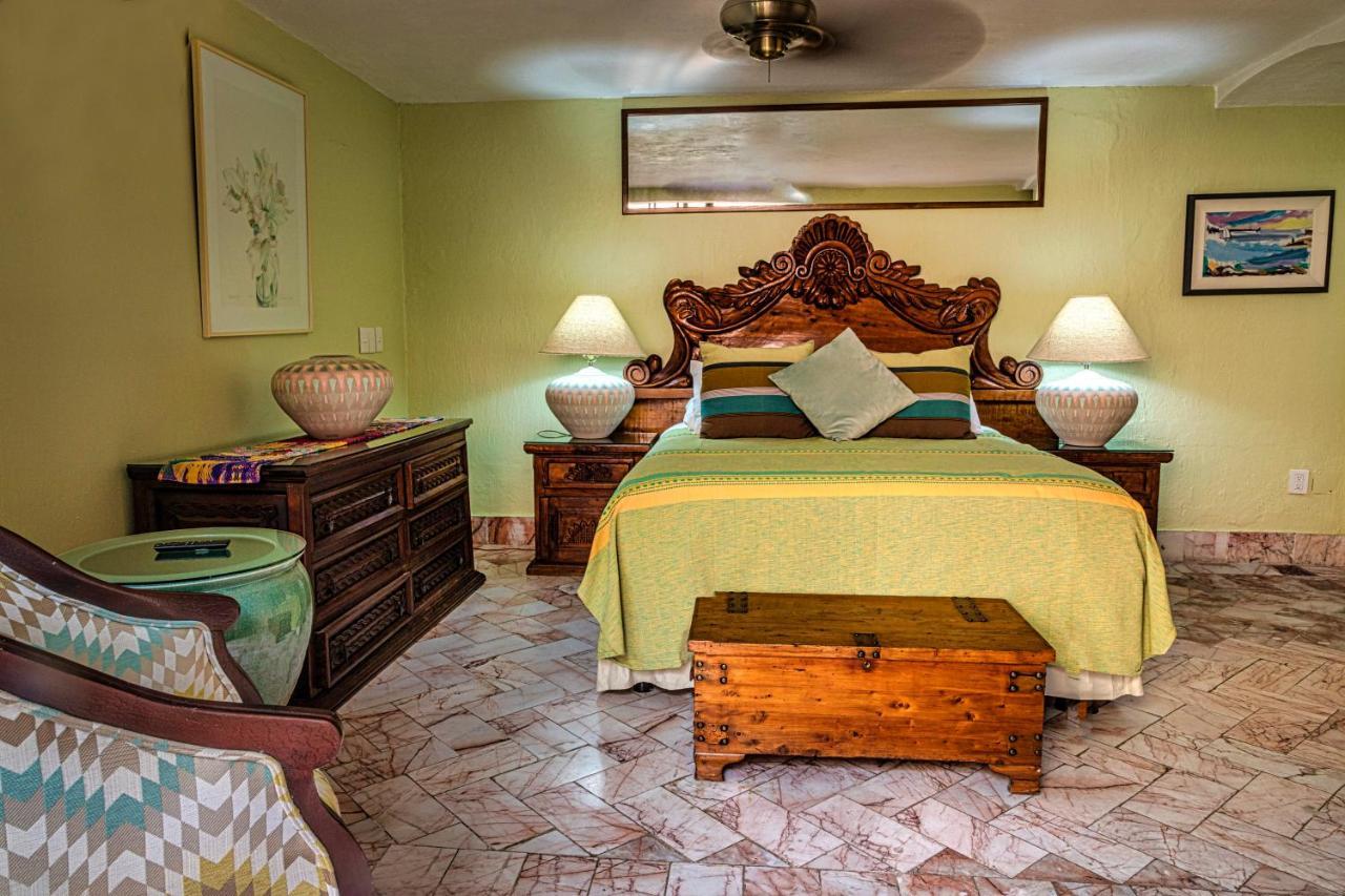 Casa Del Sol Inn อาจิจิก ภายนอก รูปภาพ